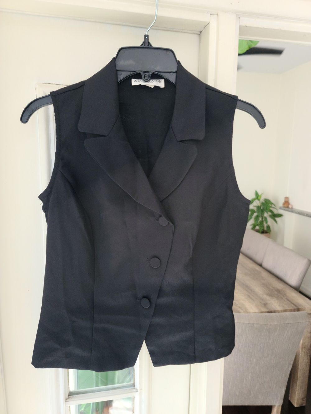 Alyn Paige Black Sleeveless Double-Breasted Vest